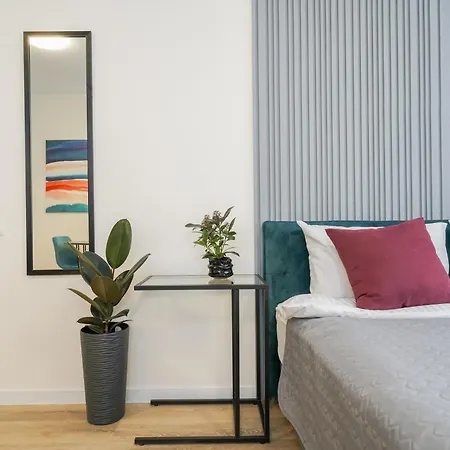 Apartamento Myfreedom поруч із метро дніпро Kiev